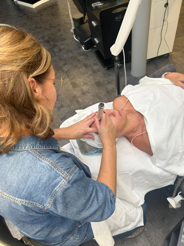 Anti Aging Behandeling door Mariëlle Hoogenboom